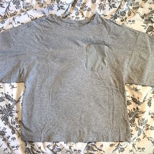 Reebok Women’s Loose Gray Tee (XS)